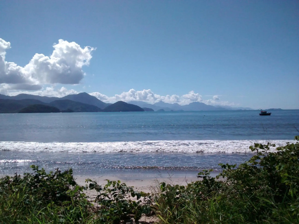 Ubatuba Surf Suites