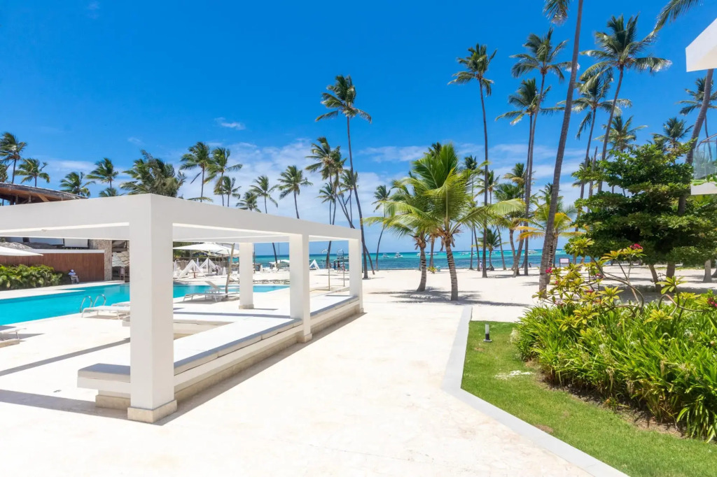 Stylish 3-Bedroom Apartment near the Bavaro Beach