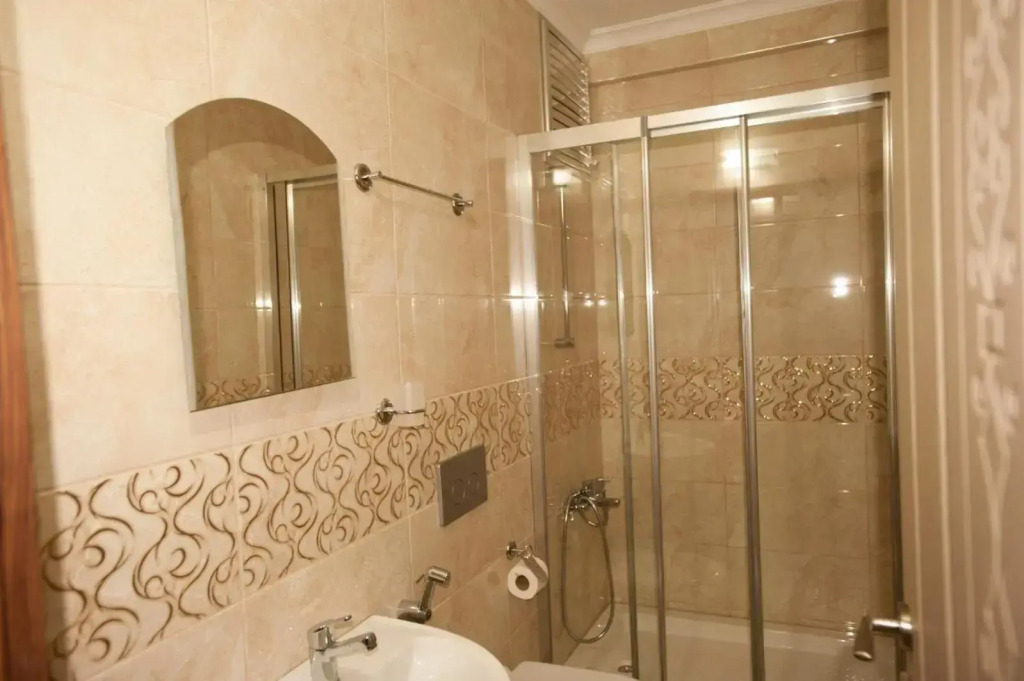 ADEN KAR suite
