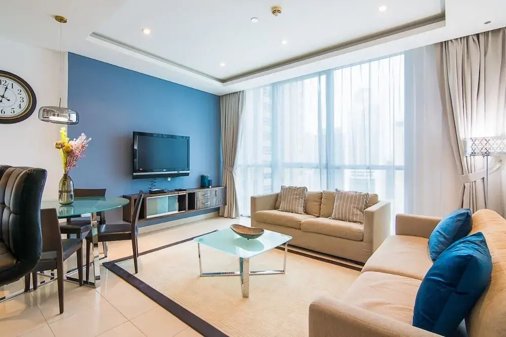 Jlt Bonnington Tower 1 Br Apartment Lake View