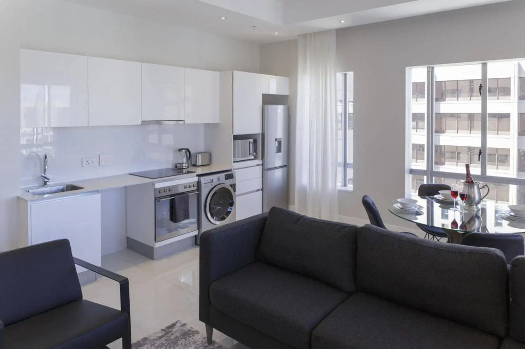 Triangle Luxury Suites by Totalstay