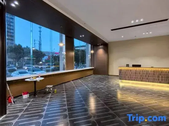 Xinhua Century Hotel