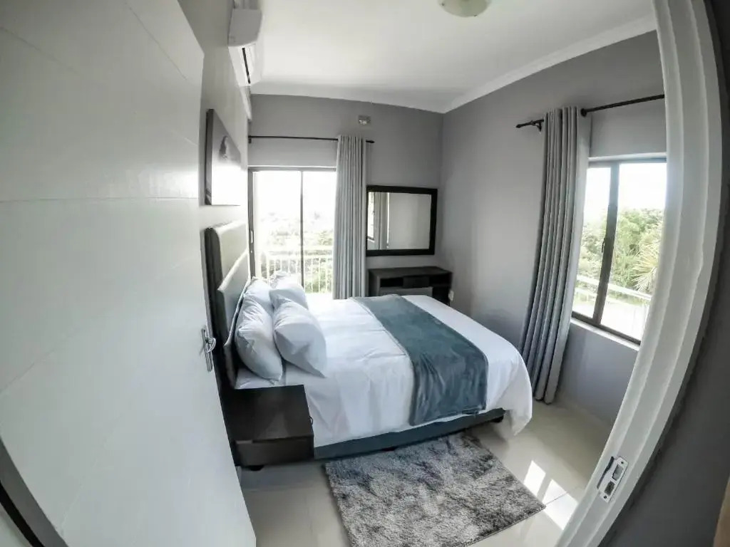 CONDO VILLAS ON MARINE DRIVE