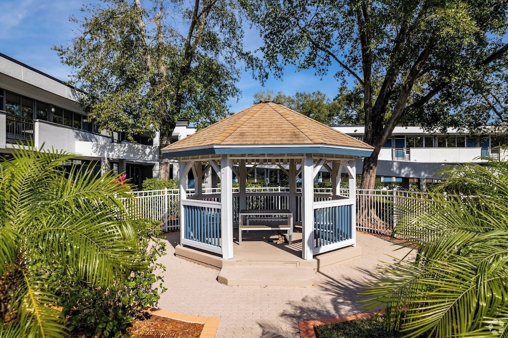 Landing Furnished Apartments Kissimmee near Disney Resort
