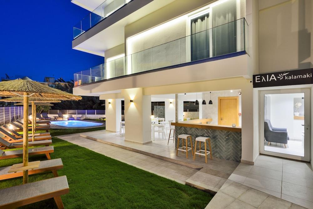 Stylish S&k 'k' Villa 200m From The Beach