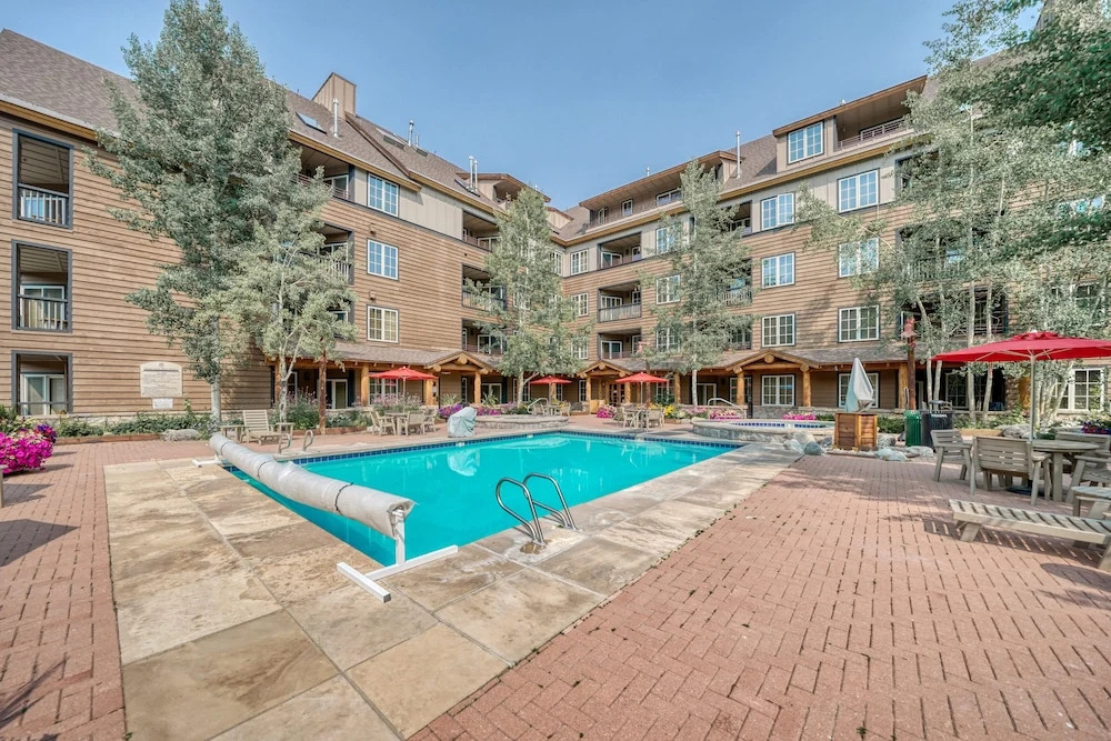 Buffalo Lodge 3 Bed 3 Bath