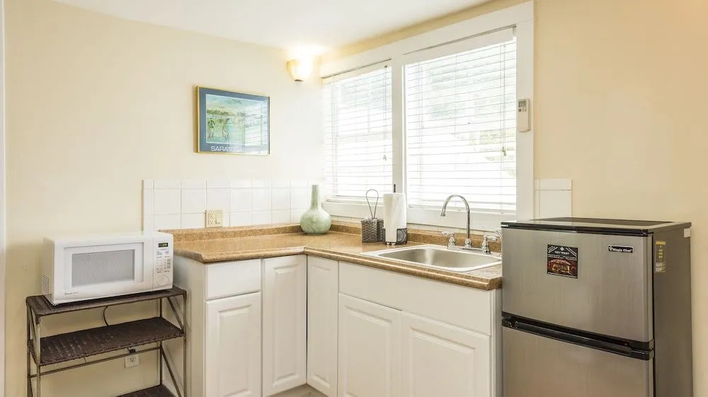 LHabitation Guesthouse- Adult Exclusive