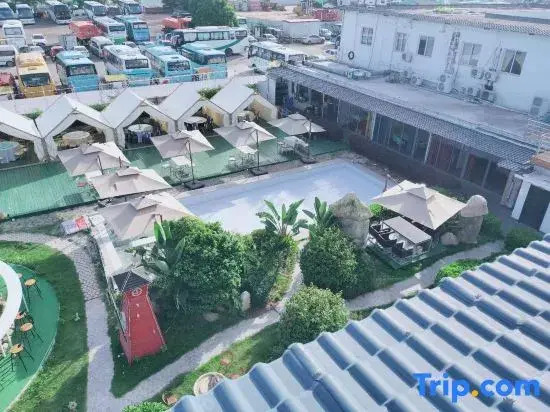 Xiamen Baihaishu Hotel (Huanghua Beach, Huandao Road)