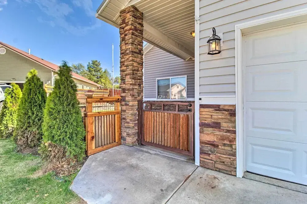 Private Patio + Gazebo: Show Low Hideaway!