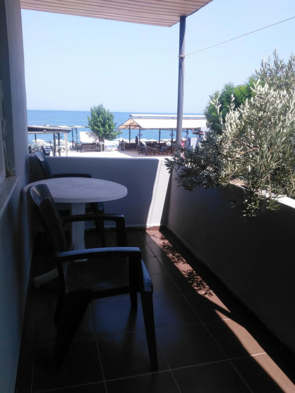 UĞUR BEACH HOTEL