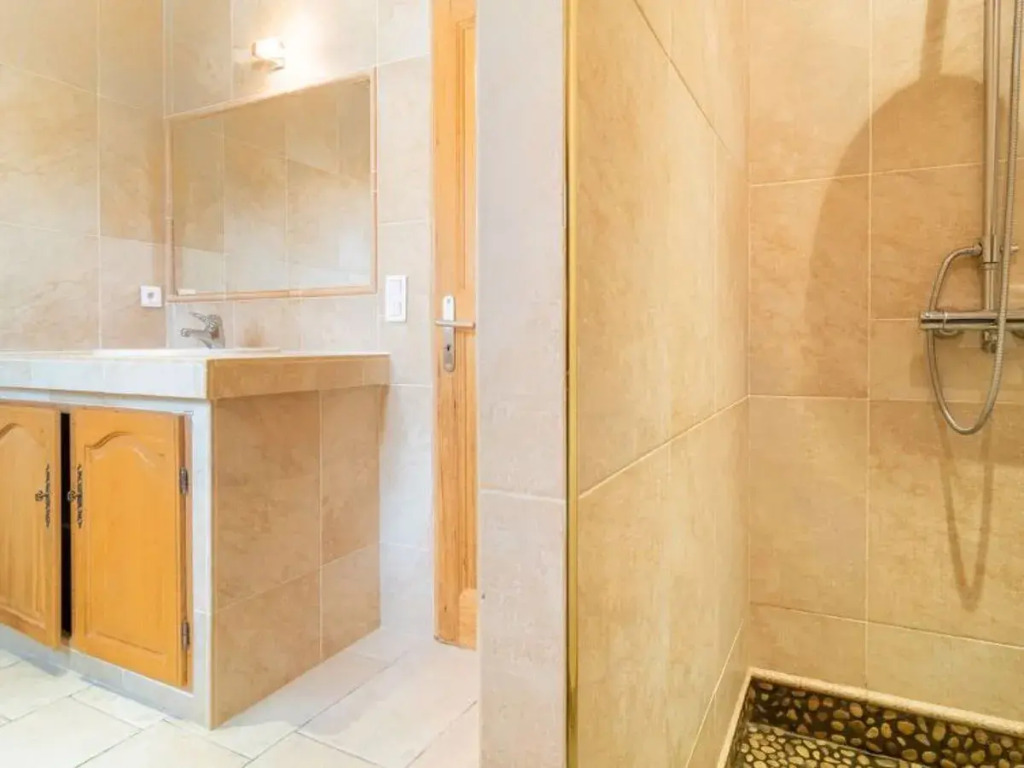 LEsquirou (DRA110)
