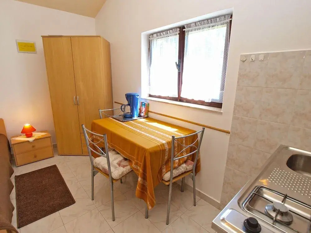 Apartment 535