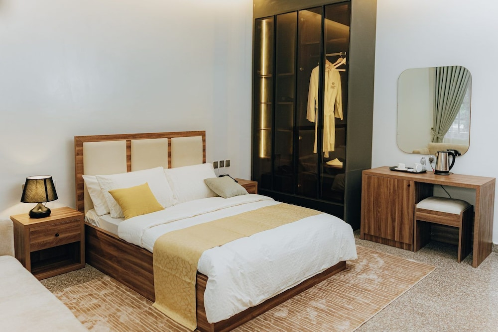 Roseann Gold Boutique Hotel