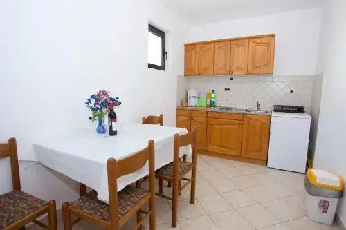 Apartments Klarić