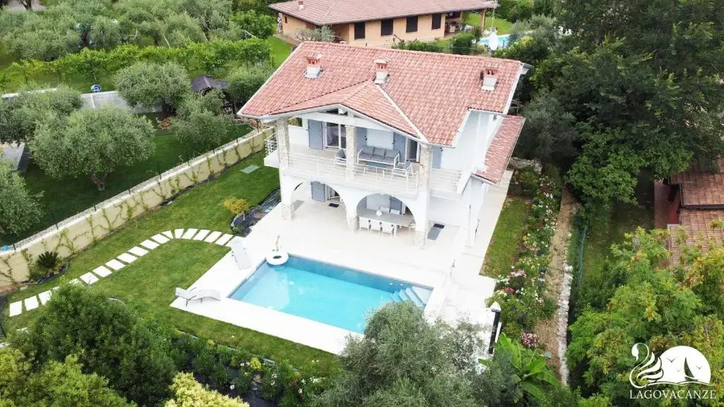 Villa Bocciolo, piscina, giardino, vasca idromassaggio
