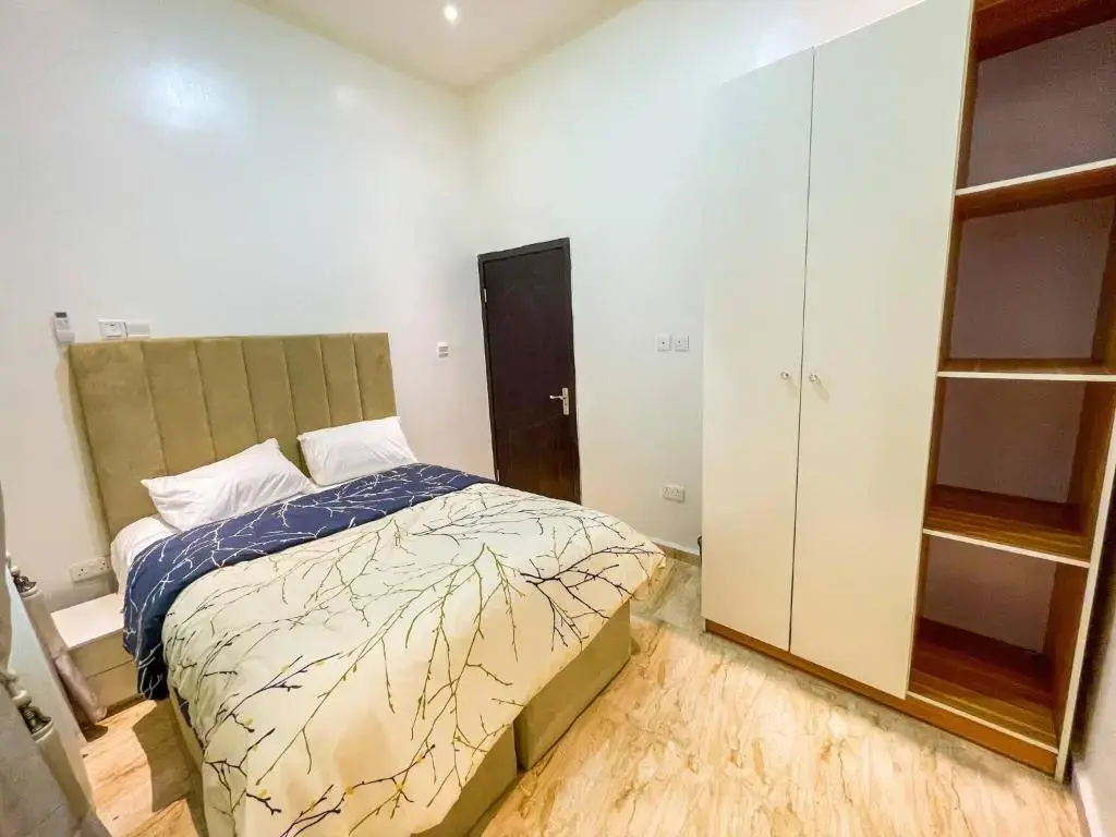 4 Bedroom Luxury Entire Apartment With Wifi