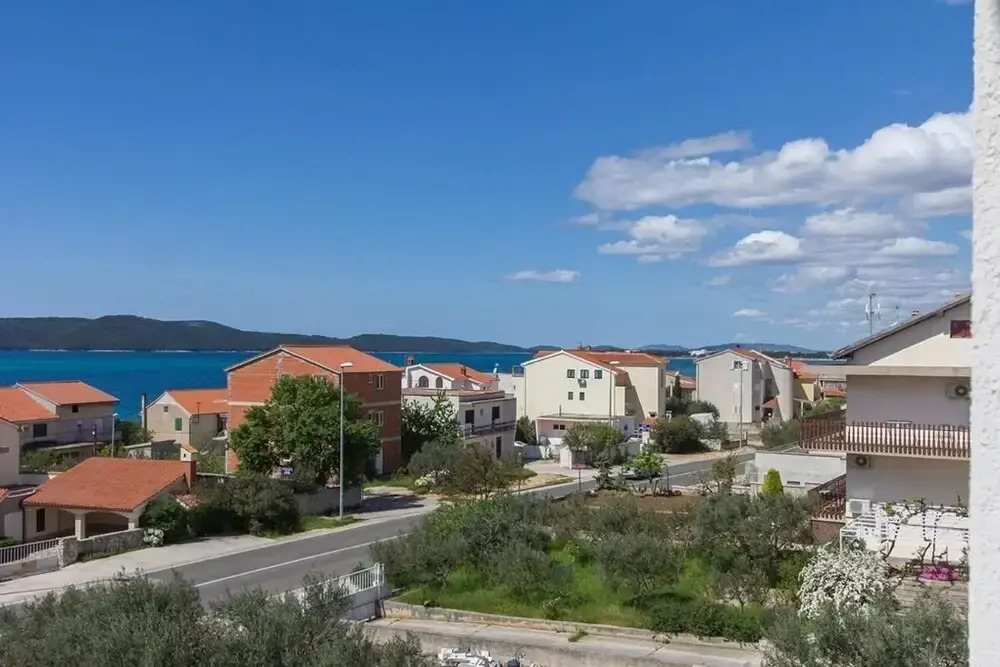"brodarica Penthouse 4+2, Sea View"