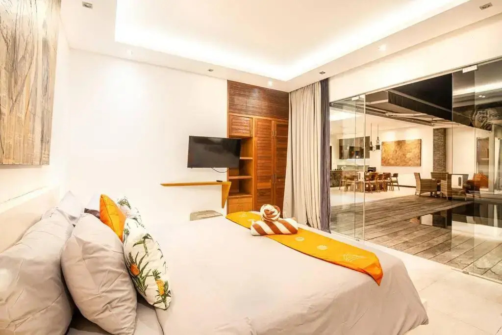 Villa Nikko I - 4Br Villa in Central Seminyak, Steps to Cafés & Shops