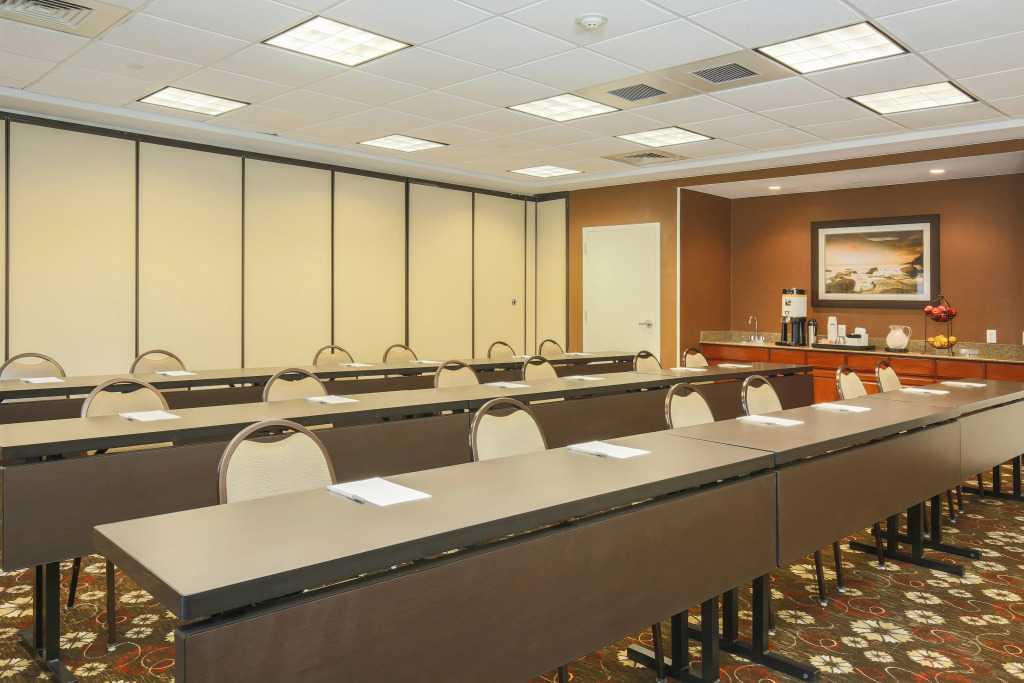Hampton Inn & Suites Camarillo