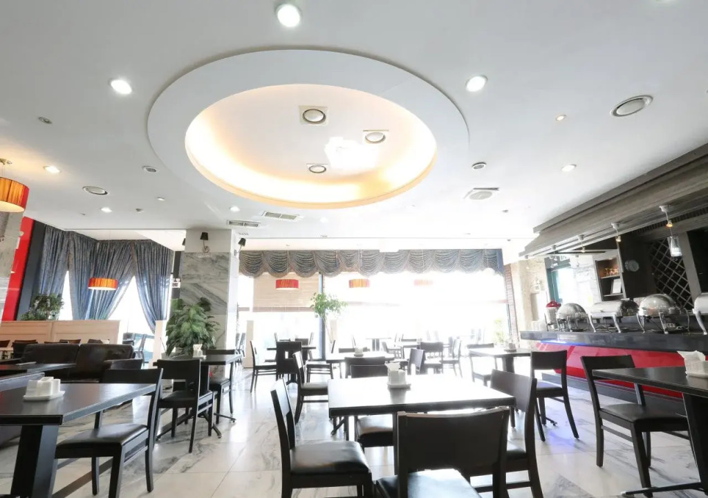 Metro Tourist Hotel