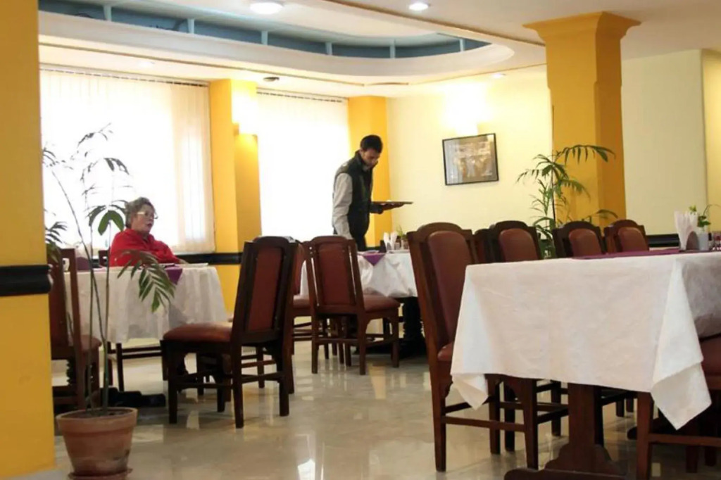 Hotel Pacific