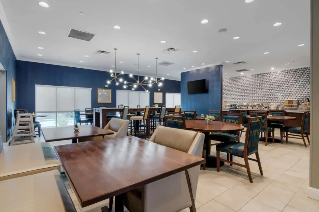 Hyatt Select St Louis Airport