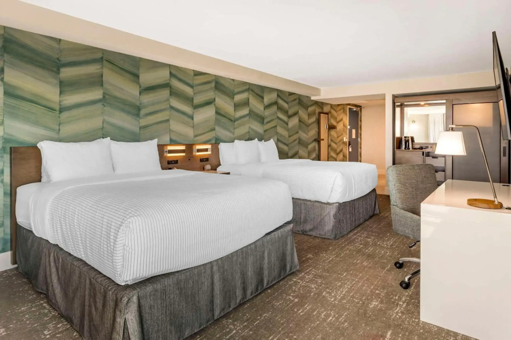 Cambria Hotel Ocean City - Bayfront
