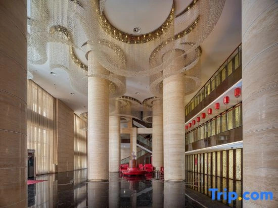 Hollyear Hotel