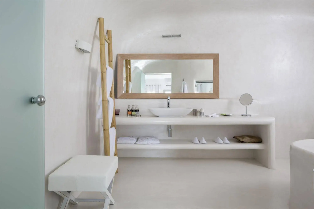 Charisma Suites