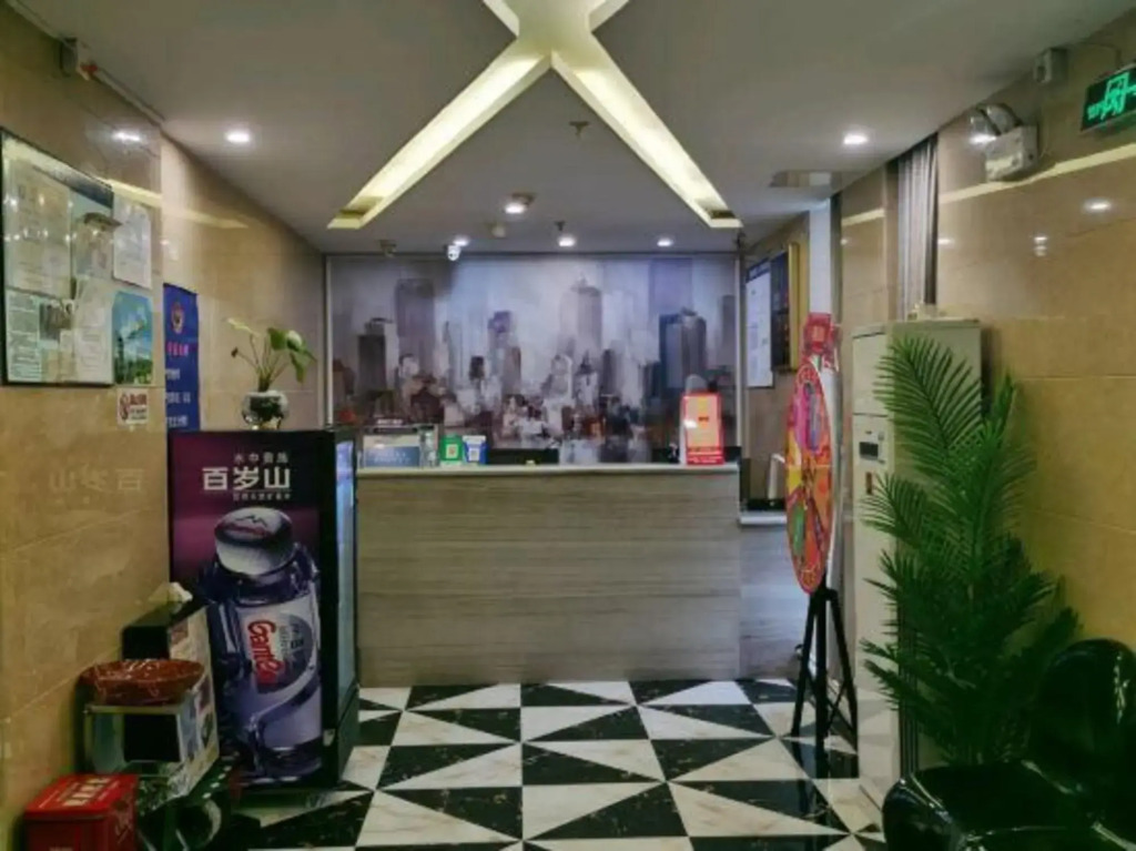 Constellation Hotel
