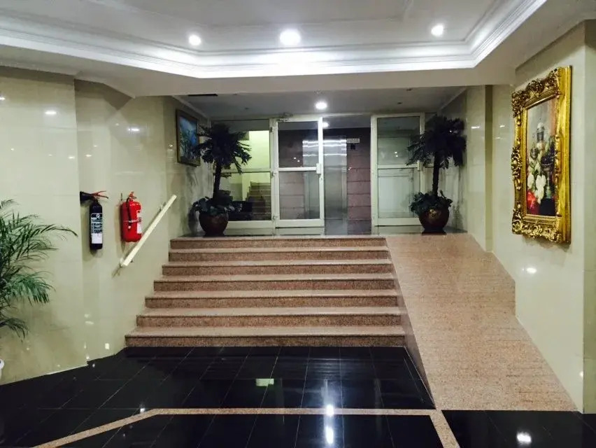 Riviera Plaza 1