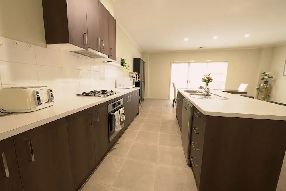 Newly Modern Home for Big Group near SC