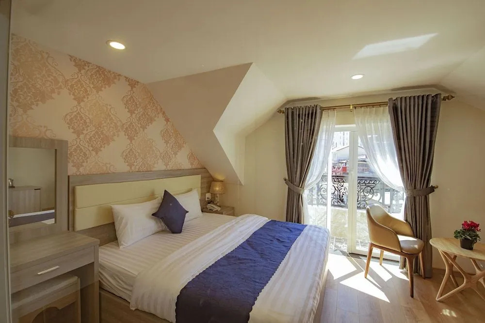 Khánh Uyên 1 Hotel