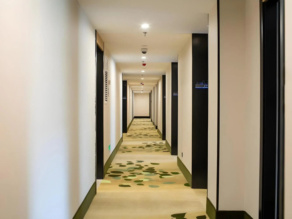 GreenTree Inn Express (Shanghai Zhuanqiao Wanda Plaza)