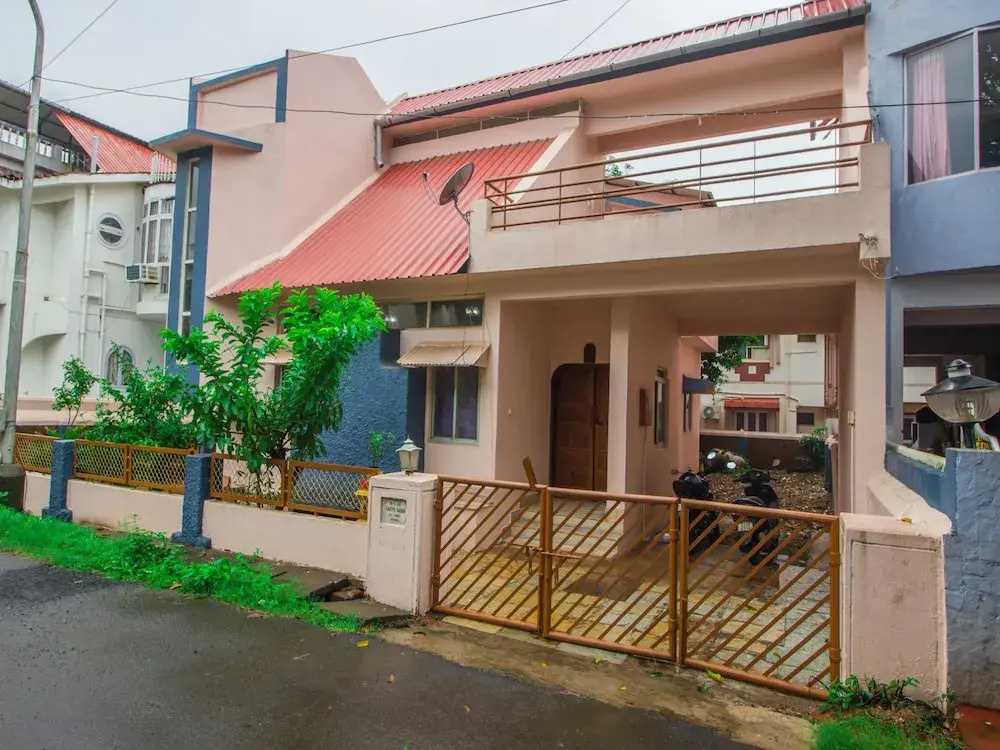 OYO 15470 Home Graceful 3BHK Villa Miramar