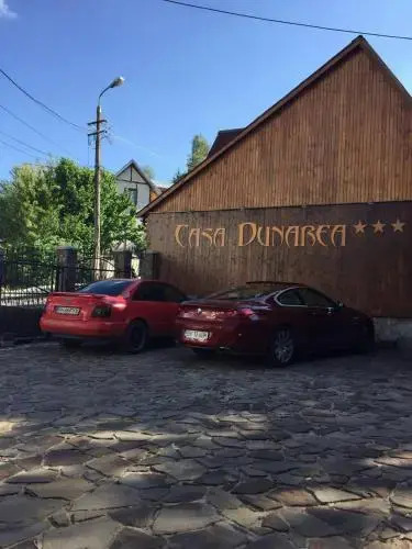 Casa Dunarea by Genco