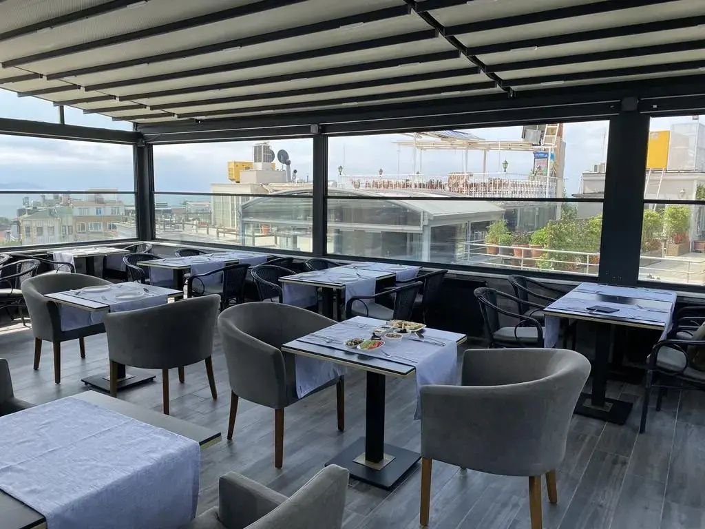 RW BOUTIQUE HOTEL