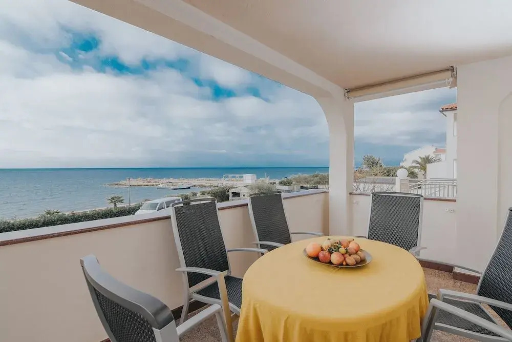 Pool Apartments Tolo