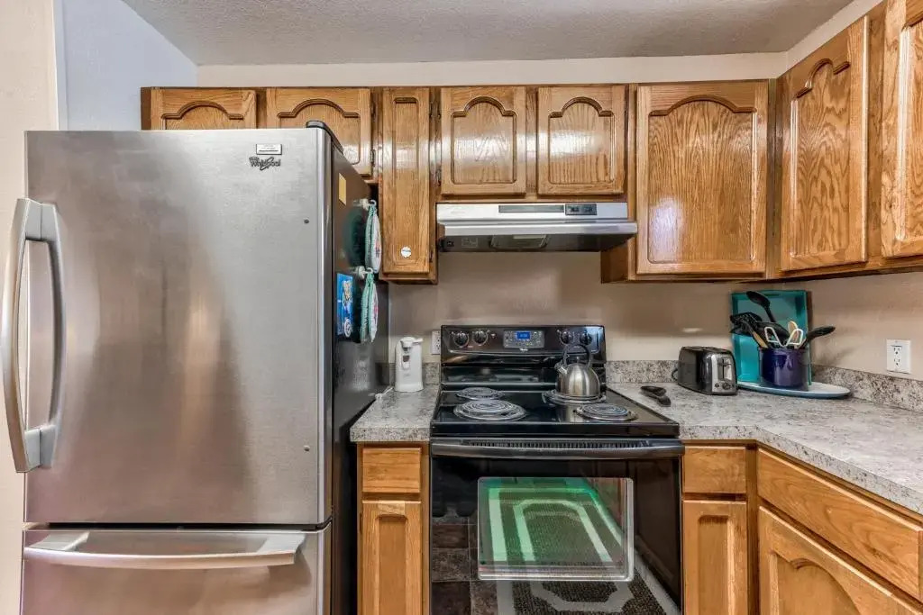 Pinon Park B11, 2 BR, Mountain Views, Deck, WiFi, Sleeps 4