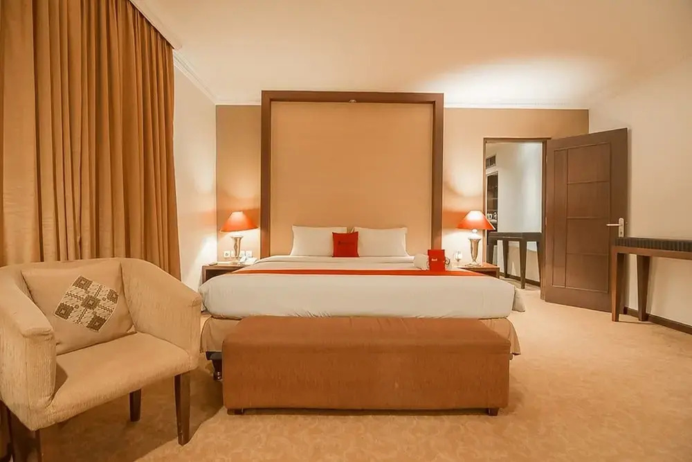 RedDoorz Premium Syariah @ Semarang City Center