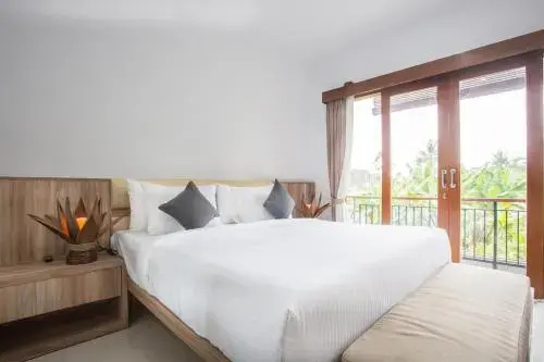 Penelopy Suites Oberoi