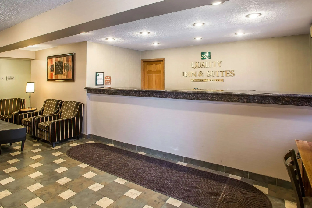 Quality Inn & Suites Marinette