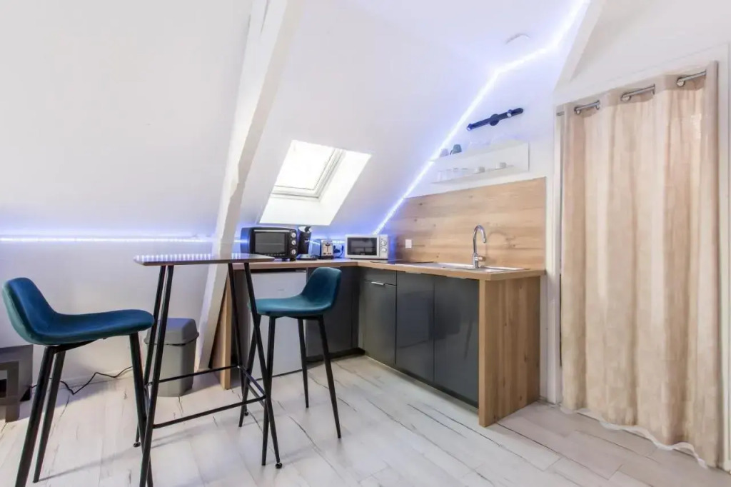 Studio Paris (Adults Only)