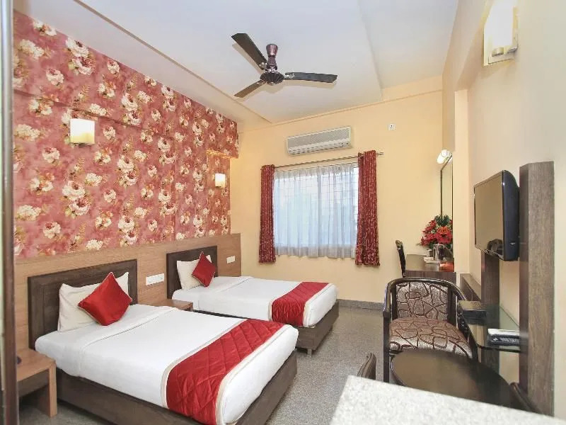 Oyo 346 Hotel Aab Residency