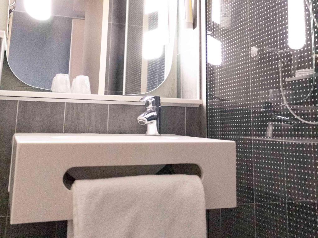 ibis Paris Gennevilliers