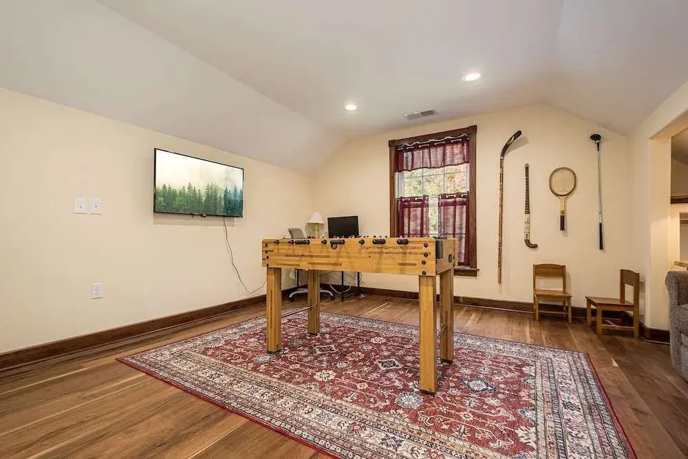 Four Cubs Cabin