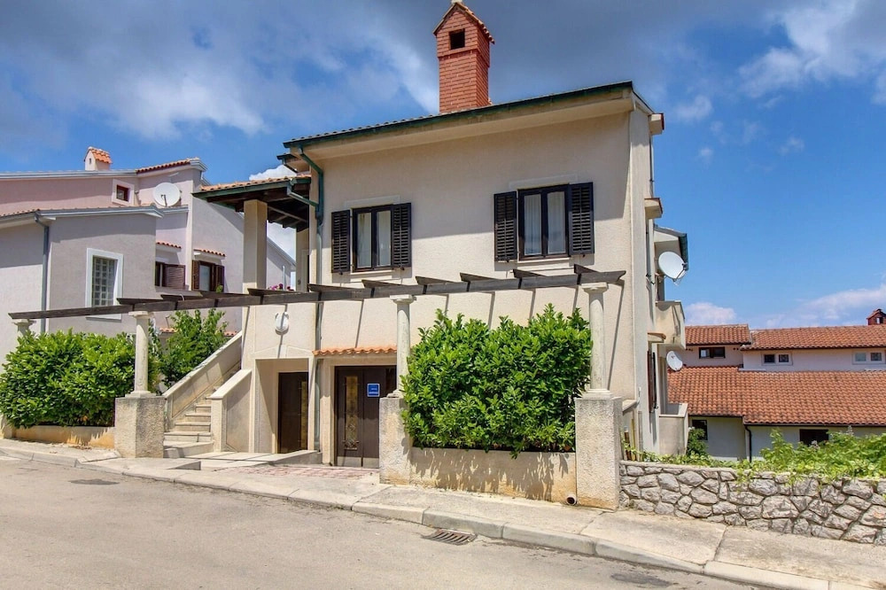 Apartments Eli