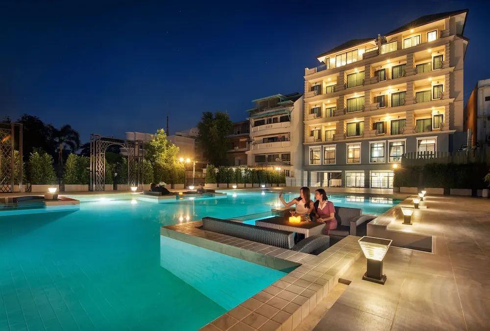 Nine River Hotel