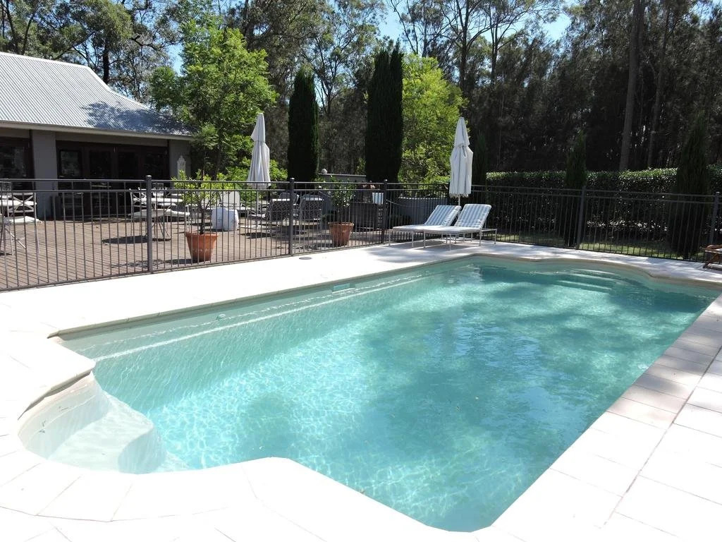 Thistle Hill Guesthouse - walk to many wineries and restaurants