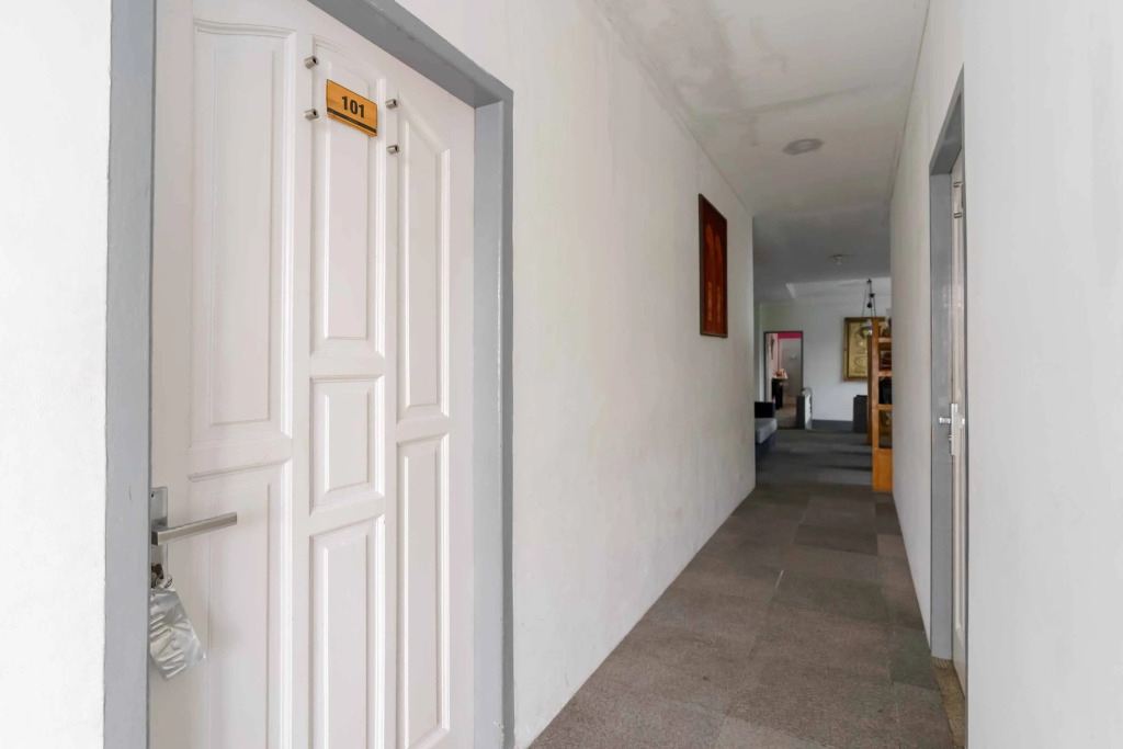 Urbanview Hotel Ananda Syariah by RedDoorz